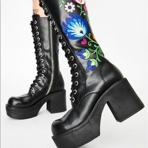 Dolls Kill Size 7 Boots